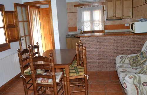 Otos House | Country House 'El Bañaor' with Mountain View, Wi-Fi and Air Conditioning