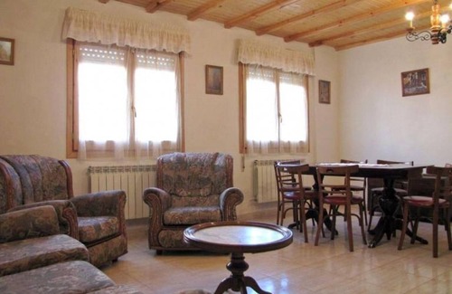 Vadillo House | Country House 'El Fronton' with Mountain View