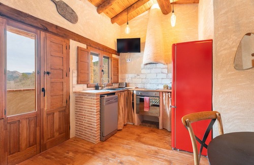 Olba House | Country House 'El Kubo' with Mountain View, Wi-Fi and Air Conditioning
