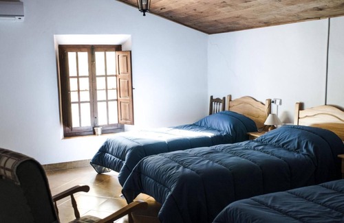 Mula House | Country House 'El Milano' with Mountain View, Wi-Fi and Air Conditioning