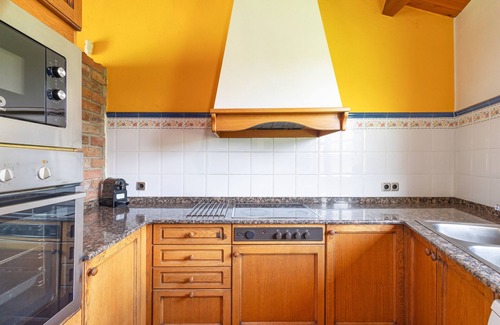 Sagas House | Country House 'El Molí De Canellas' with Mountain View, Private Pool and Wi-Fi