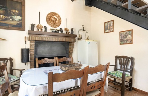 Arriate Villa | Country House 'El Olivar Ronda' with Mountain View, Wi-Fi and Air Conditioning