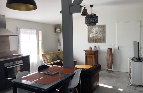 Estang House | Country house, enclosed garden.