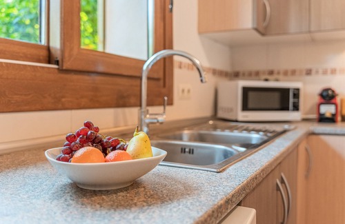 Puigpunyent Villa | Country House 'Finca Ses Pomeres' with Private Terraces and Wi-Fi