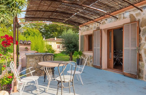Puigpunyent Villa | Country House 'Finca Ses Pomeres' with Private Terraces and Wi-Fi
