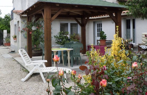 Genac-Bignac House | country house for river rest at 100 meters fishing numerous visits