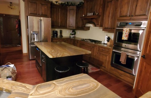 Modoc House | Country House for Solar Eclipse