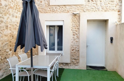 Aubagne House | Country house