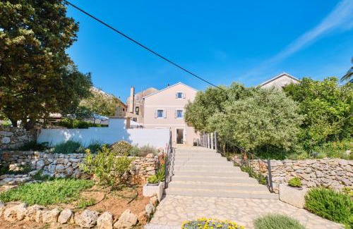 Cunski House | Country House