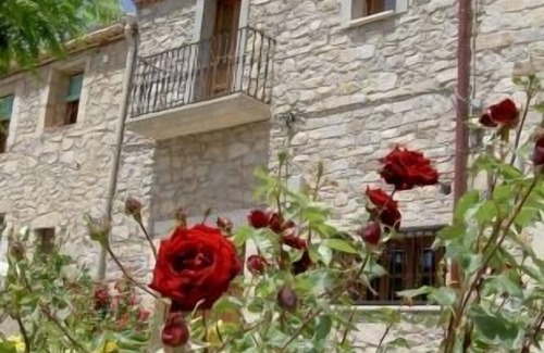 Guimera Cottage | Country house ideal for getaways with the family in a quiet environment