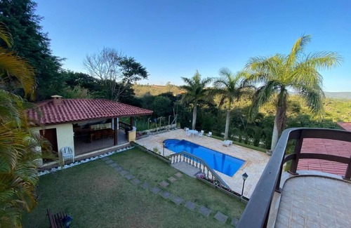 Centro Cottage | Country house in Atibaia with swimming pool in gated community