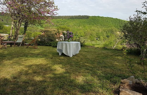 Chevroches House | Country house in charming village, close to the Canal du Nivernais.
