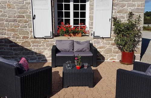 Couville Cottage | Country house in Couville, near Cherbourg, with WiFi and parking