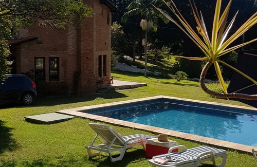 Aracariguama Cottage | Country house in gated community near São Paulo