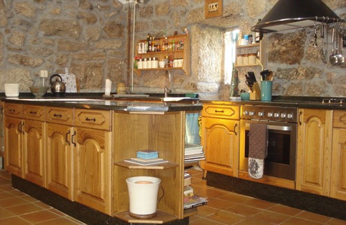 A Caniza House | Country House in idyllic location with private pool