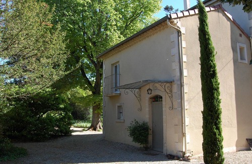 Valreas Villa | Country House in Provence with Garden Access