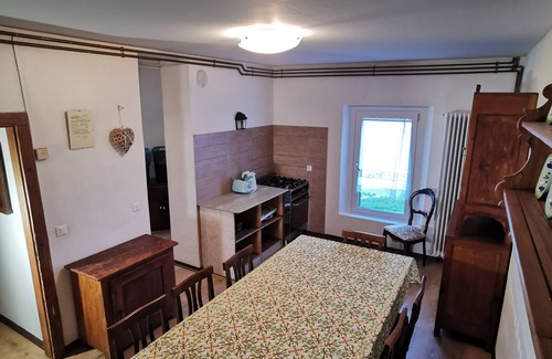 Conegliano Apartment | Country house in the Prosecco hills, 4 apartments
