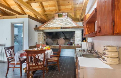 Benkovac House | Country House Irena with pool