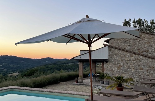 Gualdo Cattaneo House | Country house in Umbria with private pool for family holiday or romantic stay