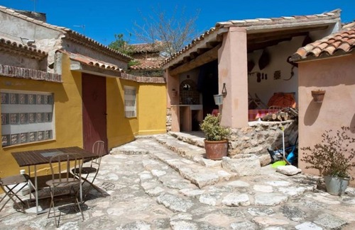 Azuara House | Country House 'Jara' with Private Terrace, Private Garden and Wi-Fi