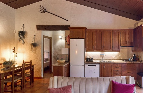 Hornachuelos House | Country House 'La Alcaidía' with Mountain View, Wi-Fi and Air Conditioning