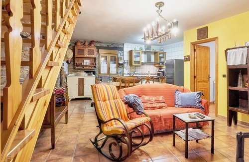 San Pedro de Olleros House | Country House 'La Casa Del Manco' with Mountain View, Shared Terrace and Wi-Fi