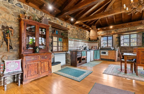 Santo Adriano House | Country House 'La Casa De La Torre' with Mountain View, Private Terrace and Wi-Fi
