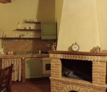 Fratta Apartment | Country House - La casetta nel borgo