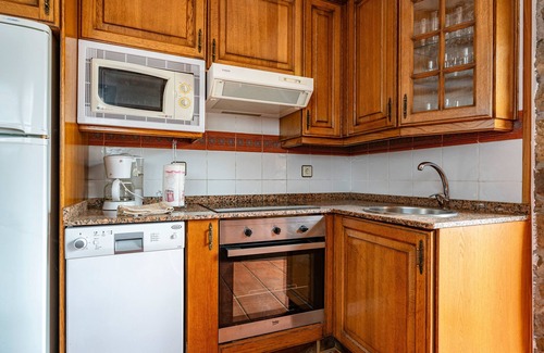 Luerces House | Country House 'La Casona 2' with Mountain View, Private Terrace and Wi-Fi