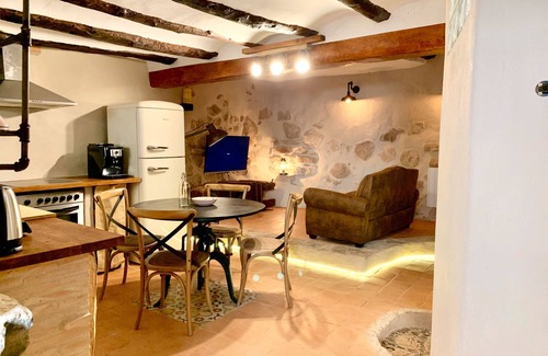 Olba House | Country House 'La Casuca' with Mountain View, Private Terrace and Wi-Fi