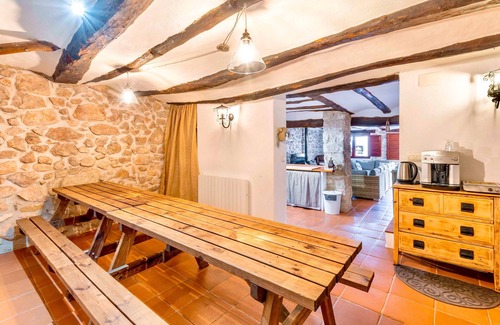 Olba House | Country House 'La Casuna' with Mountain View, Private Terrace and Wi-Fi