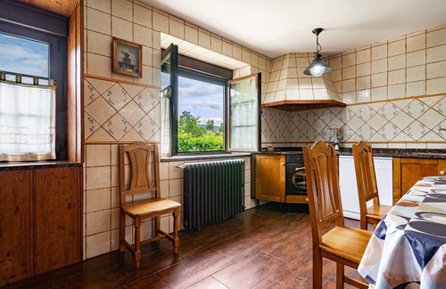 Premio House | Country House 'La Escuela De Premio' with Shared Terrace, Private Garden and Wi-Fi
