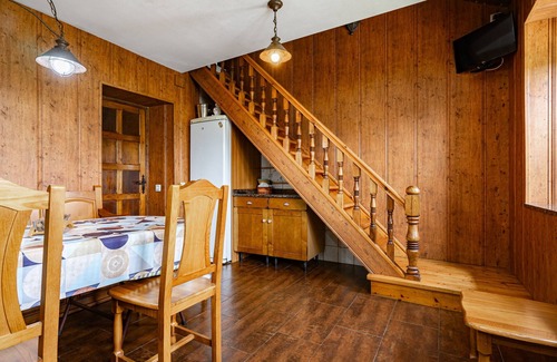 Premio House | Country House 'La Escuela De Premio' with Shared Terrace, Private Garden and Wi-Fi