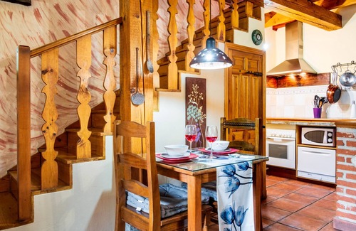 Casas del Abad House | Country House 'La Tarabilla' with Private Garden and Wi-Fi