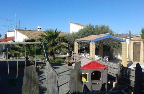 Majada del Moro House | Country House 'La Noria' with Private Pool, Wi-Fi and Air Conditioning