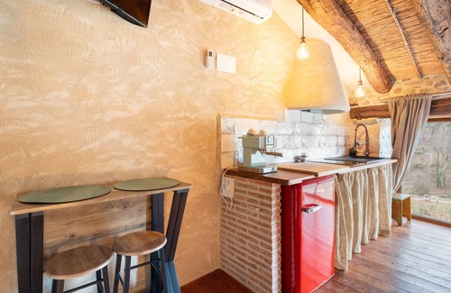 Olba House | Country House 'La Pequeña Cantonesa' with Mountain View, Balcony and Air Conditioning