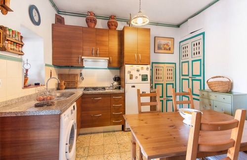 Jabugo House | Country House 'La Rana Verde De Arriba' with Mountain View, Private Terrace and Wi-Fi