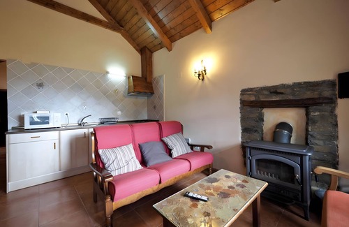 Lardies House | Country House 'La Solana' with Mountain View, Shared Pool and Wi-Fi