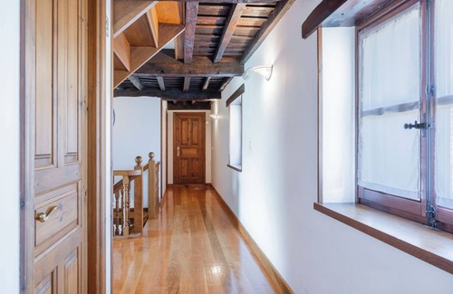 Perrozo House | Country House 'La Torre De Perrozo' with Mountain View, Private Garden and Balcony
