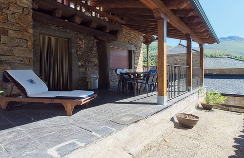 San Justo House | Country House 'Las Nieves' with Mountain View, Private Terrace and Wi-Fi
