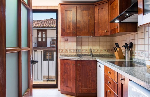 Candelario House | Country House 'Las Puentes 1' with Mountain View, Private Terrace and Wi-Fi