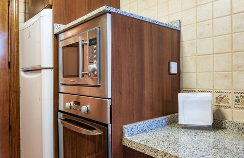Candelario House | Country House 'Las Puentes 2' with Mountain View, Private Garden and Wi-Fi