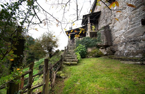 Magros House | Country House 'Laxa' with Mountain View, Private Terrace and Wi-Fi