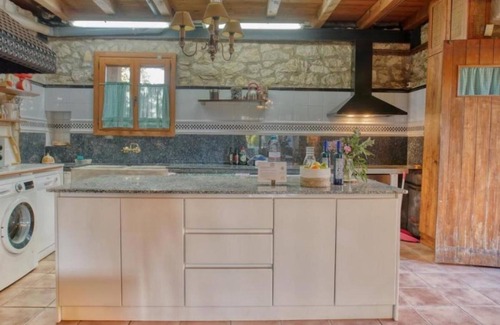 Juneda House | Country House 'Lo Molí De Juneda' with Mountain View, Private Pool and Wi-Fi