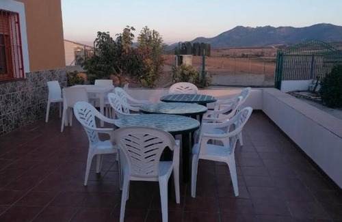 Mazuza Villa | Country House 'Los Ferreles 7 Dormitorios' with Mountain View, Shared Pool and Wi-Fi