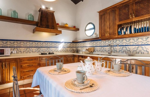 El Garrobo House | Country House 'Los Gorriones' with Mountain View, Private Pool and Wi-Fi
