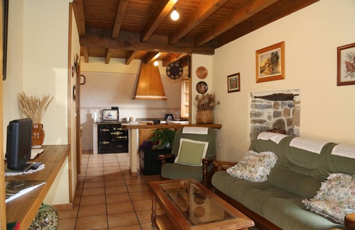 Penamellera Baja House | Country House 'Mesilda' with Mountain View, Private Terrace and Balcony