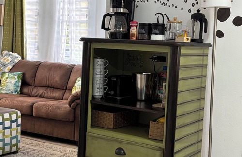 Guzman Abajo House | Country House minute's drive away from everything!