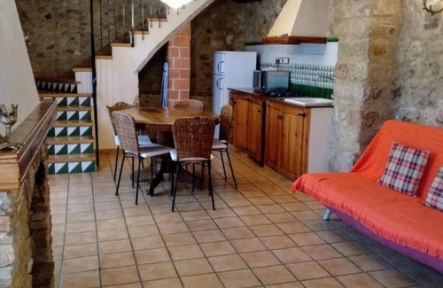 Montblanc House | Country House 'Miramar' with Mountain View, Shared Pool and Wi-Fi