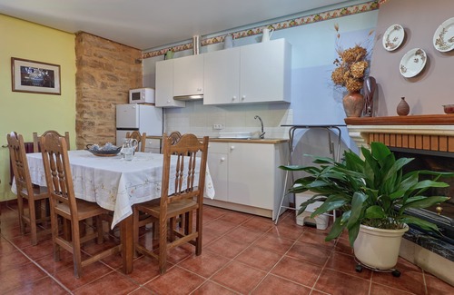 Luyego House | Country House 'Molino Del Arriero' with Mountain View, Private Terrace and Wi-Fi